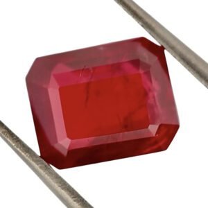 Ruby Pigeon Blood Red - Emerald Cut - 7.05 x 5.72 mm - 1.54 ct (NH)